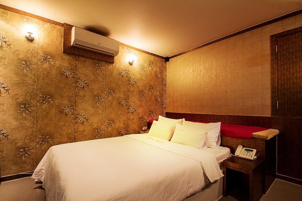 Max Hotel Daejeon Camera foto